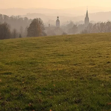 Przy Palacu Bozkow