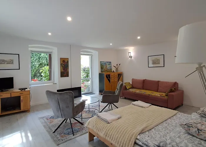 Przy Palacu * Bozkow